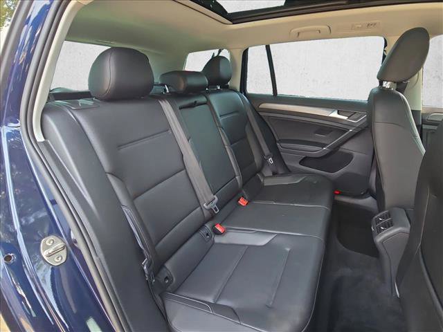 Used 2018 Volkswagen Golf SE FWD image 18