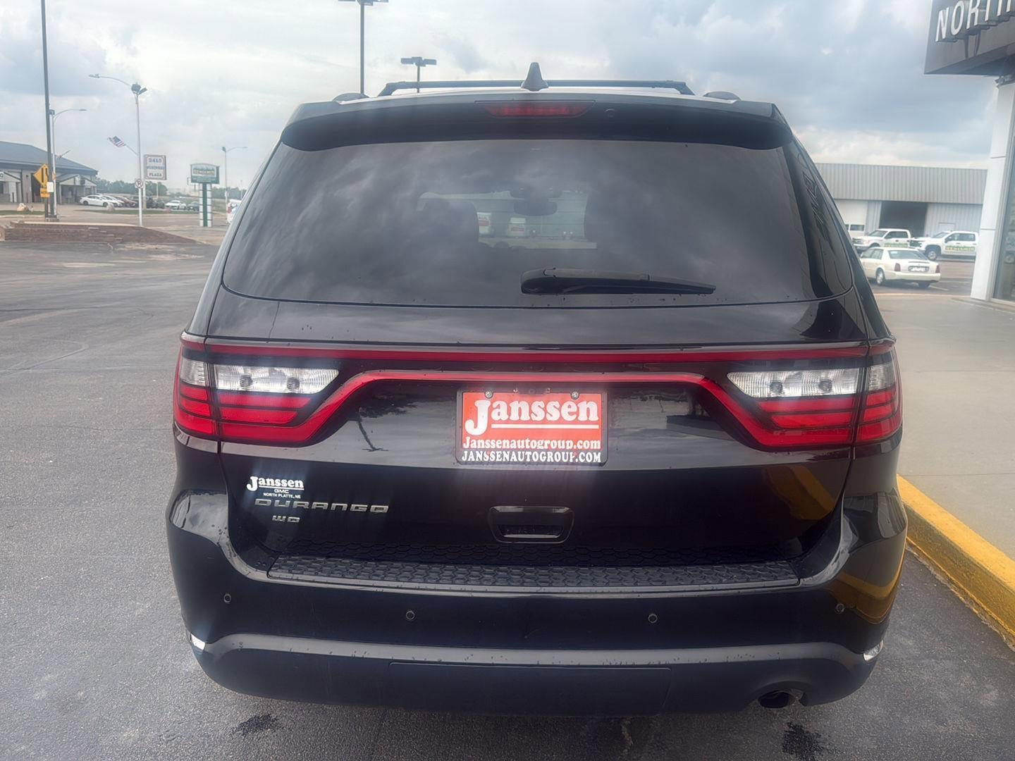 Used 2017 Dodge Durango SXT w/ Quick Order Package 23B AWD/4WD image 3
