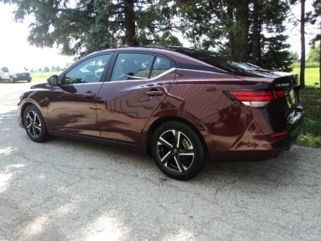 Used 2024 Nissan Sentra SV image 2