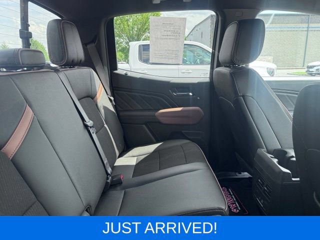 Used 2025 GMC Canyon AT4 w/ Nightfall Edition AWD/4WD image 11