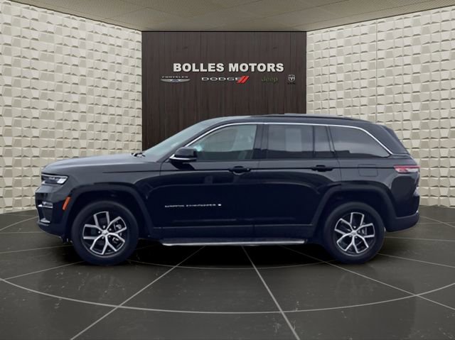 Certified 2024 Jeep Grand Cherokee Limited image 9