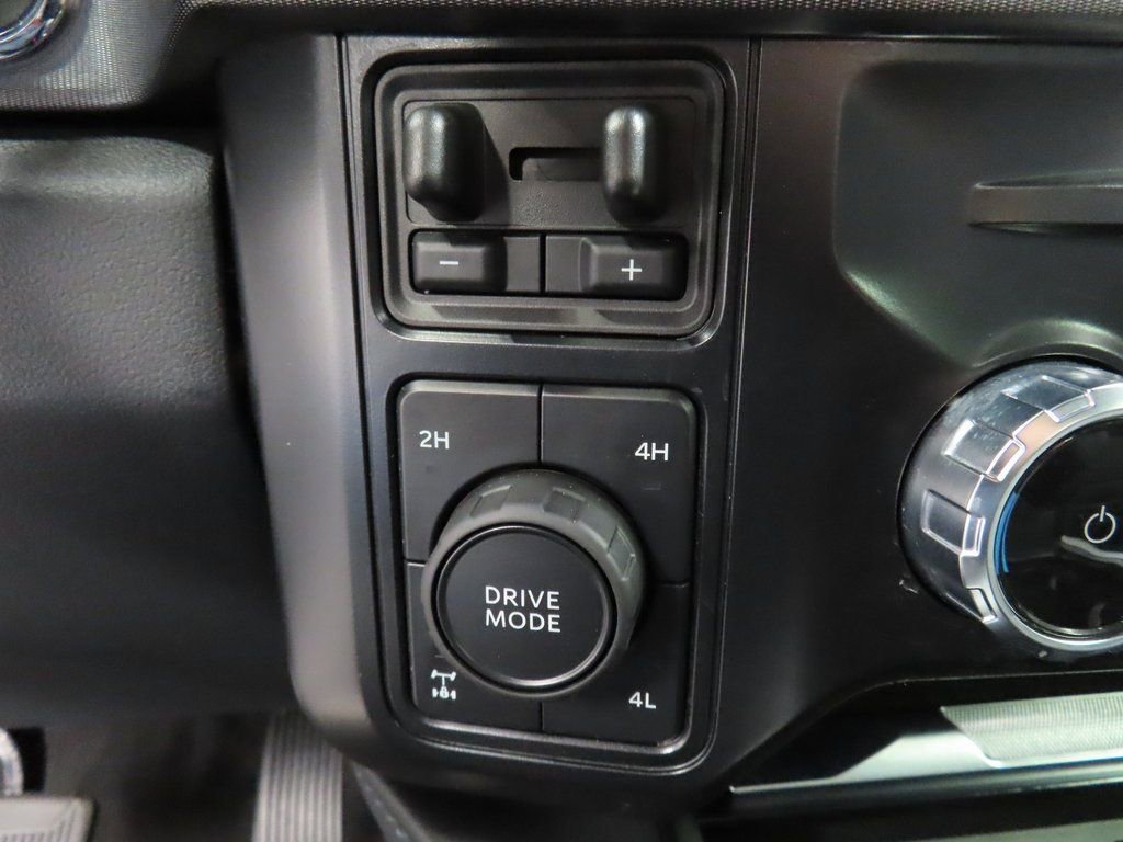 Used 2025 Ford F350 Platinum AWD/4WD image 72