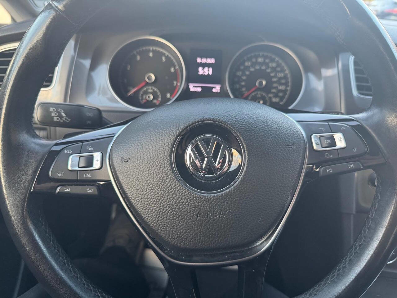 Used 2017 Volkswagen Golf Alltrack SE image 17