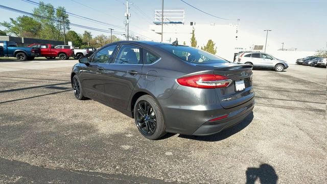 Used 2020 Ford Fusion SE w/ Equipment Group 151A FWD image 6