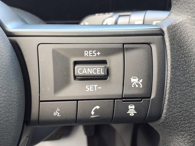 Used 2025 Nissan Kicks SV FWD image 27