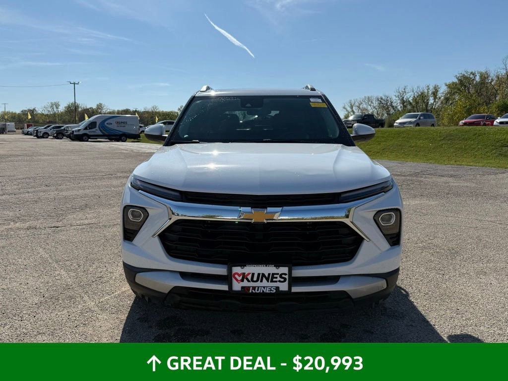 Used 2024 Chevrolet TrailBlazer LT w/ Driver Confidence Package image 13