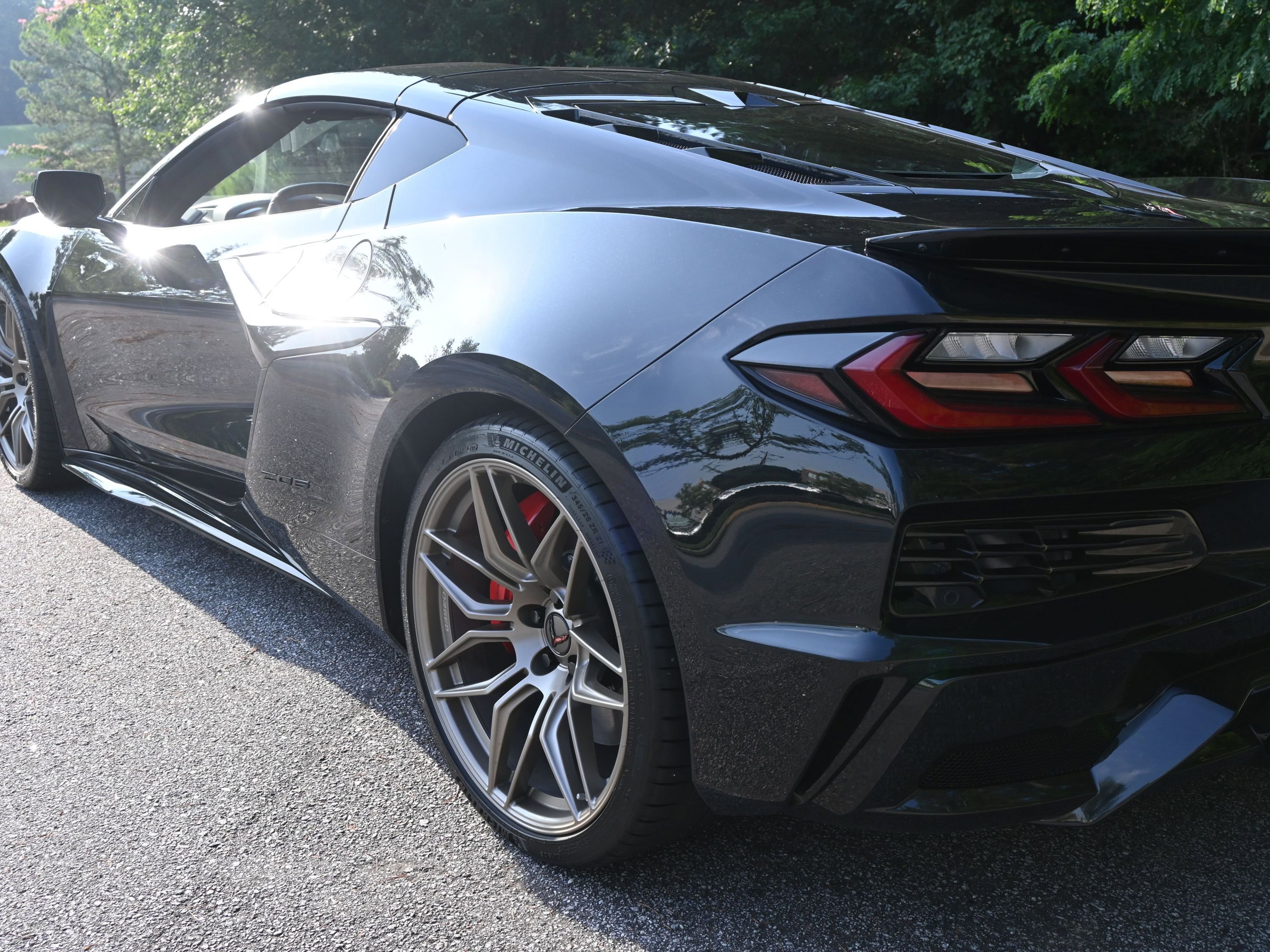 Used 2024 Chevrolet Corvette Z06 image 5