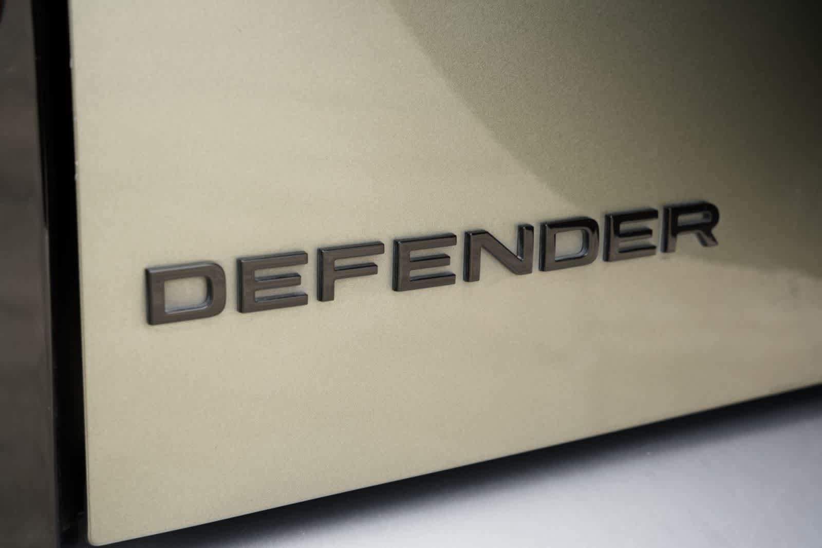 Used 2024 Land Rover Defender 110 S AWD/4WD image 19