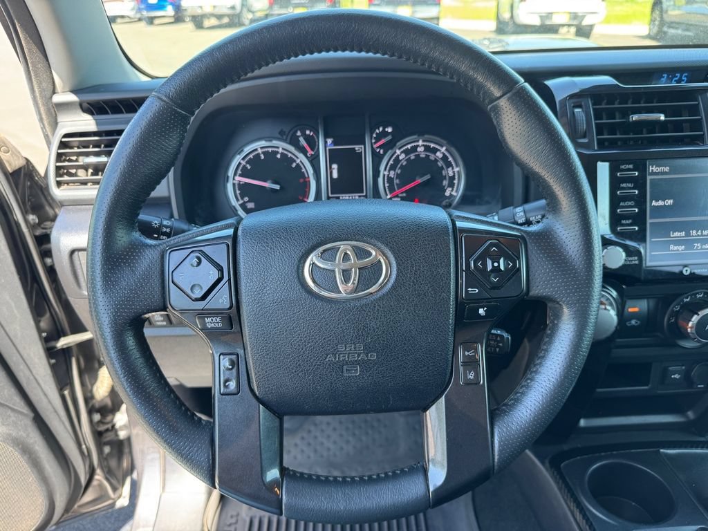 Used 2020 Toyota 4Runner TRD Off-Road AWD/4WD image 20