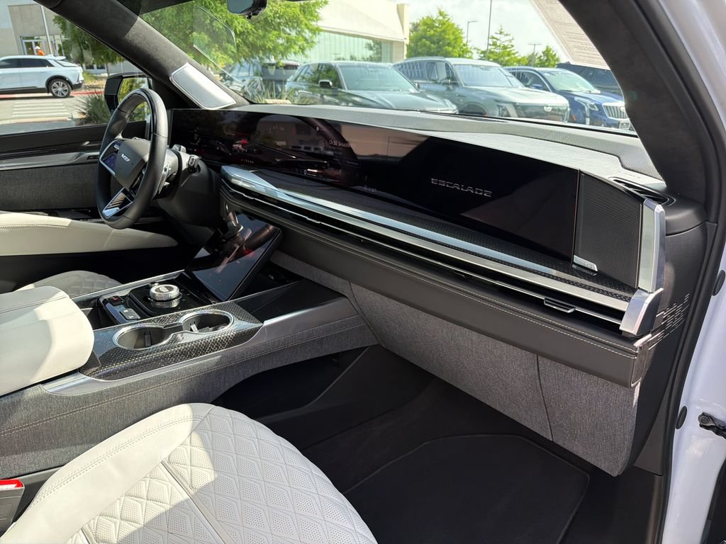 Used 2026 Cadillac Escalade V w/ LPO, ONYX Package AWD/4WD image 43