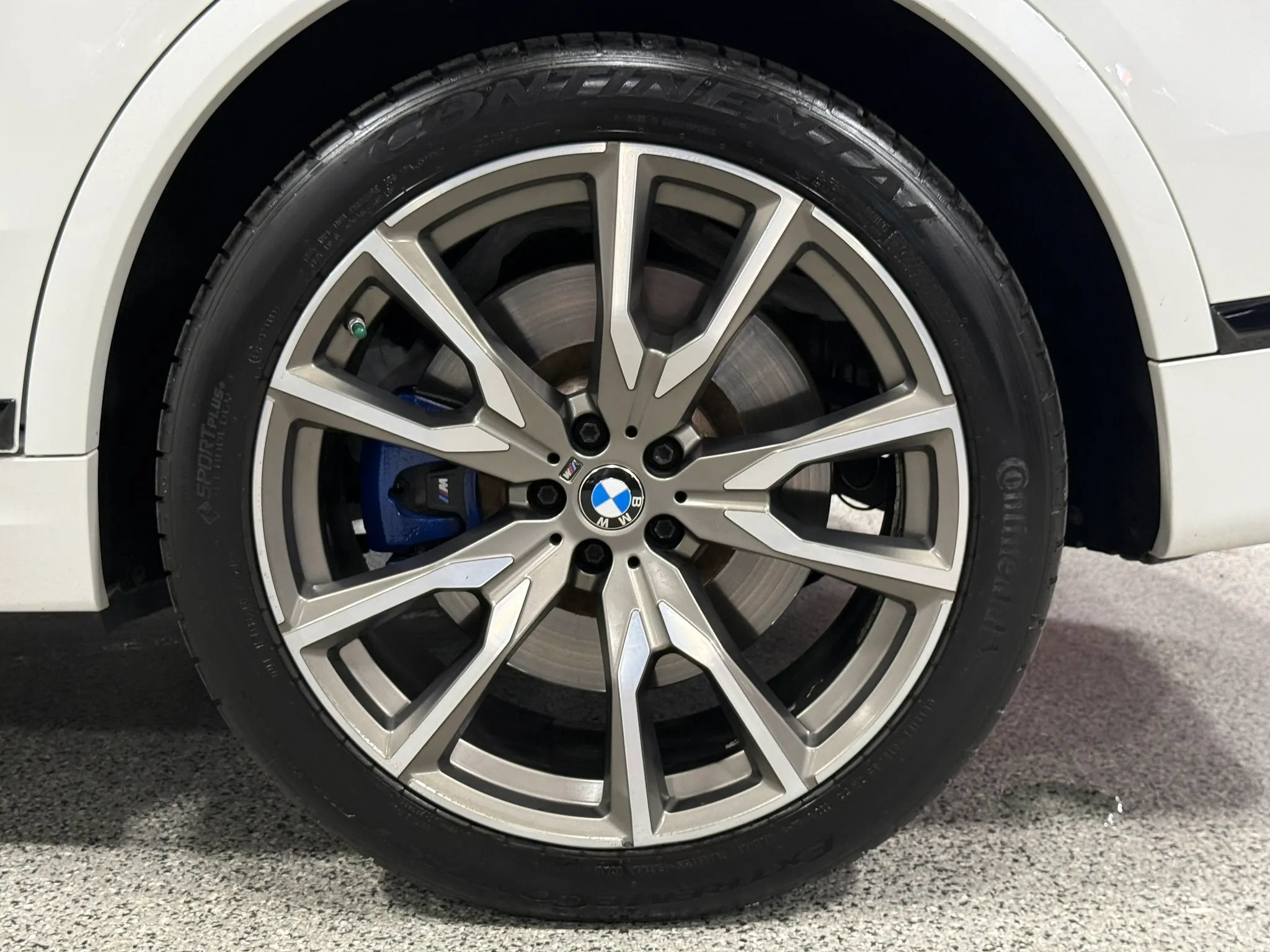 Used 2020 BMW X7 M50i w/ Executive Package AWD/4WD image 88