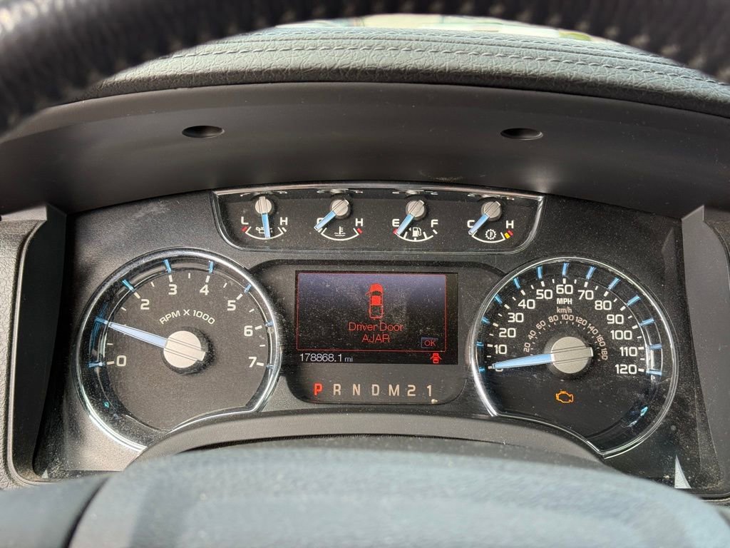 Used 2012 Ford F150 Lariat w/ Lariat Chrome Pkg image 19