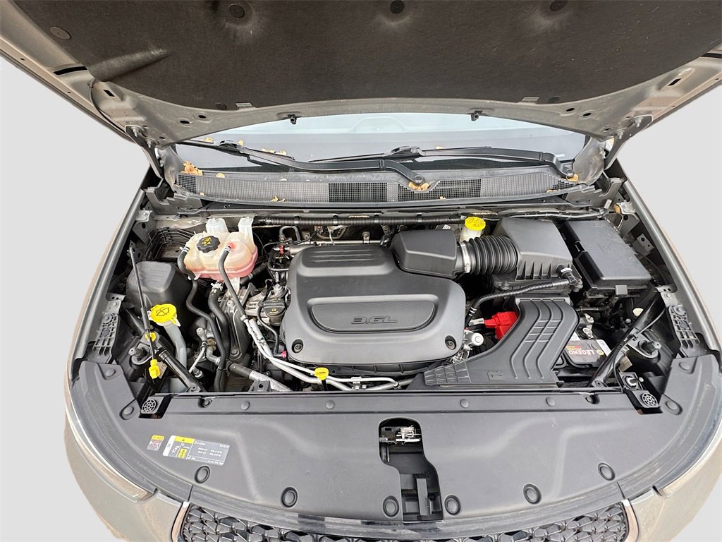 Used 2022 Chrysler Pacifica Touring-L image 30