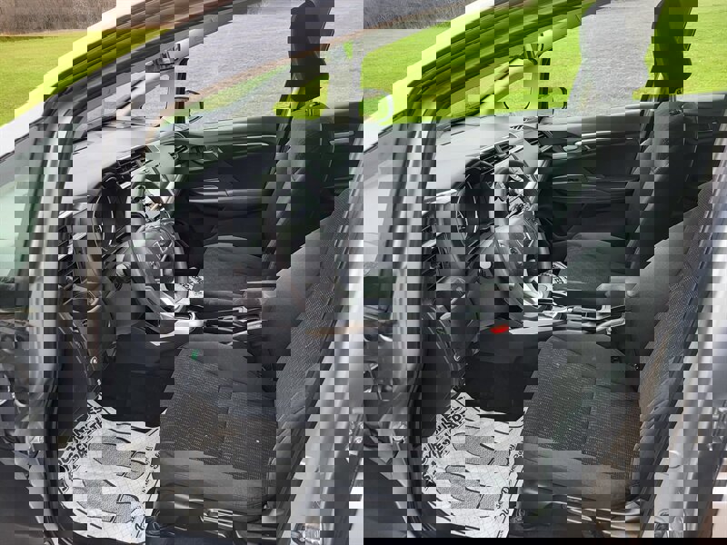 Used 2017 Honda Fit LX image 10