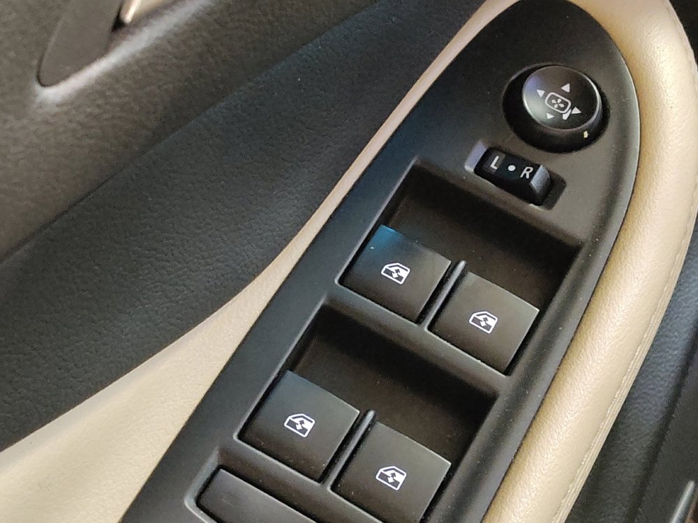 Used 2017 Buick Envision Premium image 27