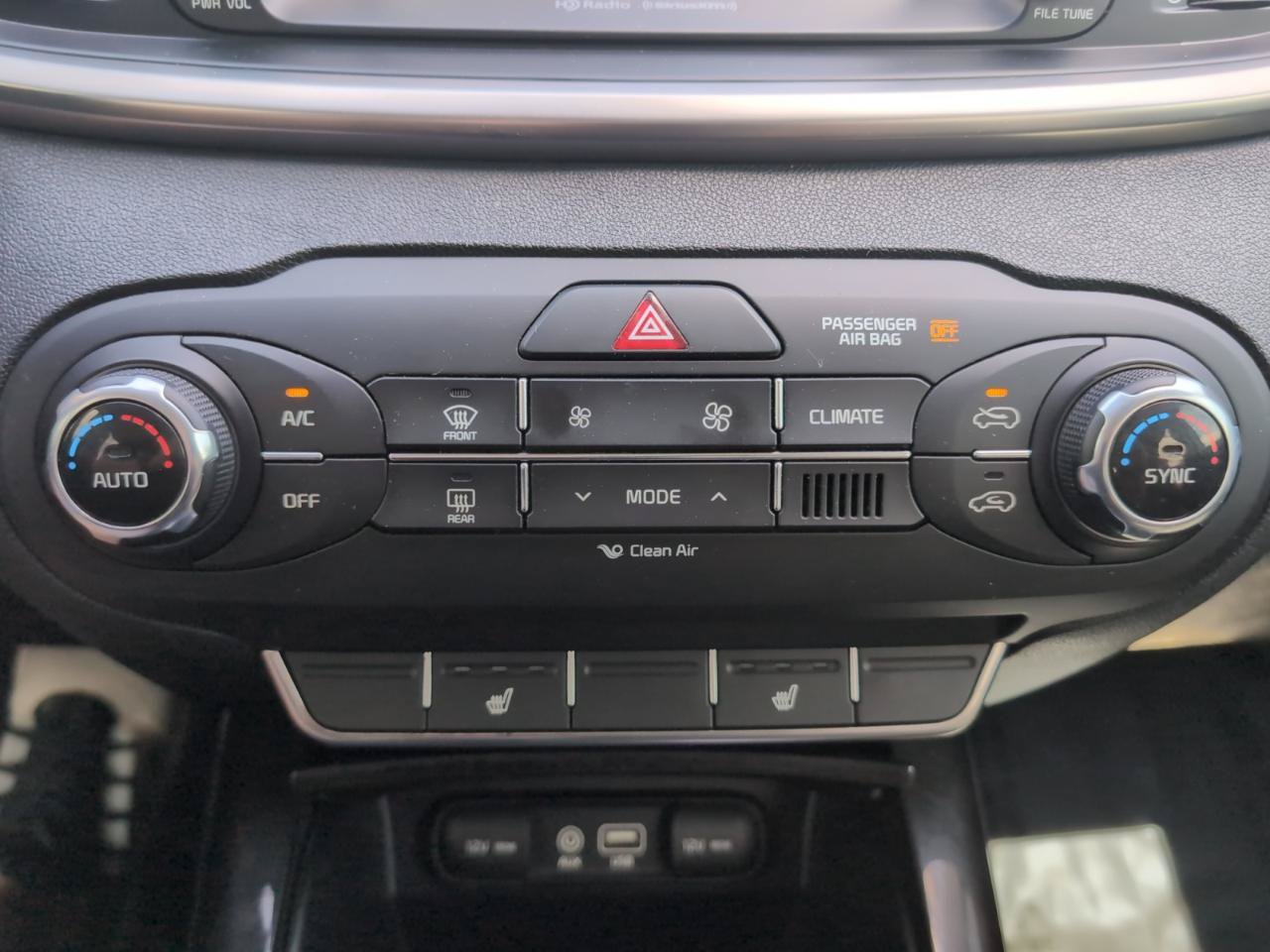 Used 2018 Kia Sorento EX FWD image 25