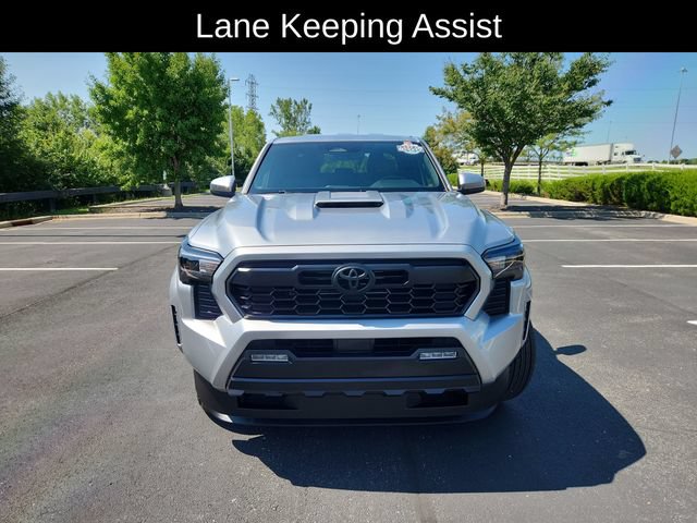 Used 2025 Toyota Tacoma TRD Sport AWD/4WD video 2