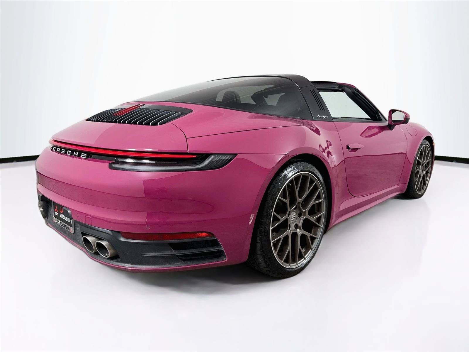 Used 2023 Porsche 911 Targa 4S w/ Premium Package AWD/4WD image 15