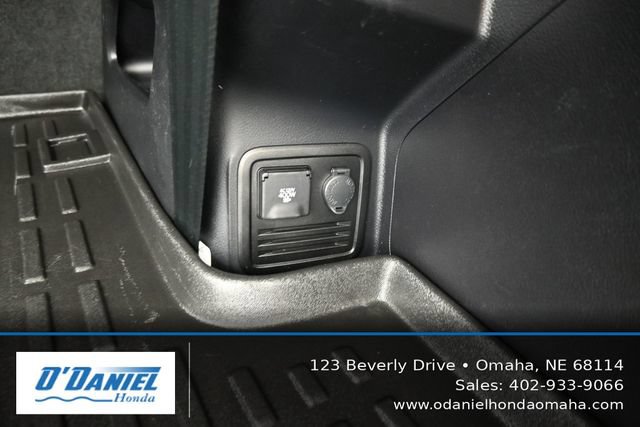 Used 2022 Toyota 4Runner SR5 Premium w/ Moonroof Package AWD/4WD image 39