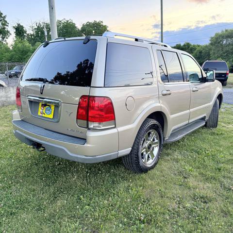 Used 2004 Lincoln Aviator Luxury AWD/4WD image 9