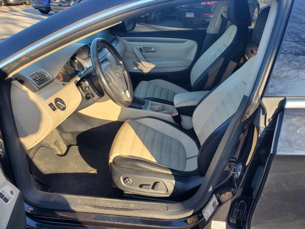 Used 2012 Volkswagen CC Sport image 10