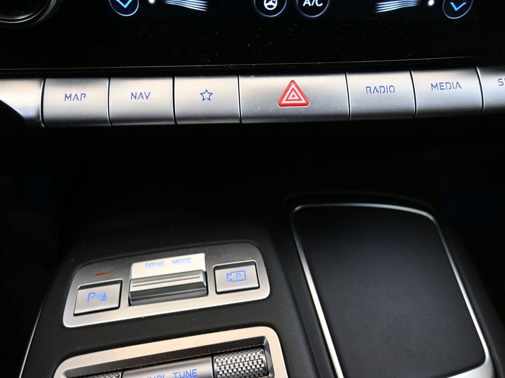 Used 2023 Genesis GV70 2.5T w/ Select Package image 36