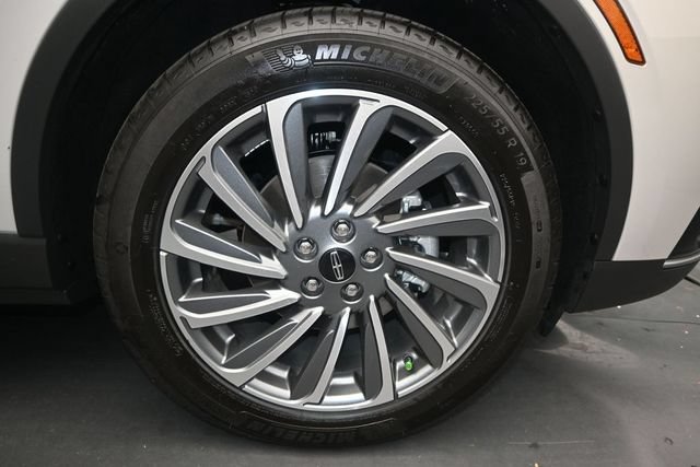 Used 2024 Lincoln Corsair Reserve FWD image 15
