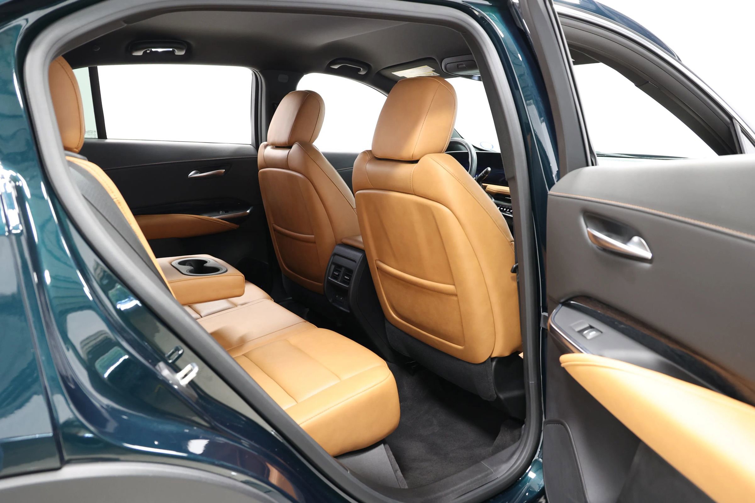 Used 2024 Cadillac XT4 Premium Luxury image 62