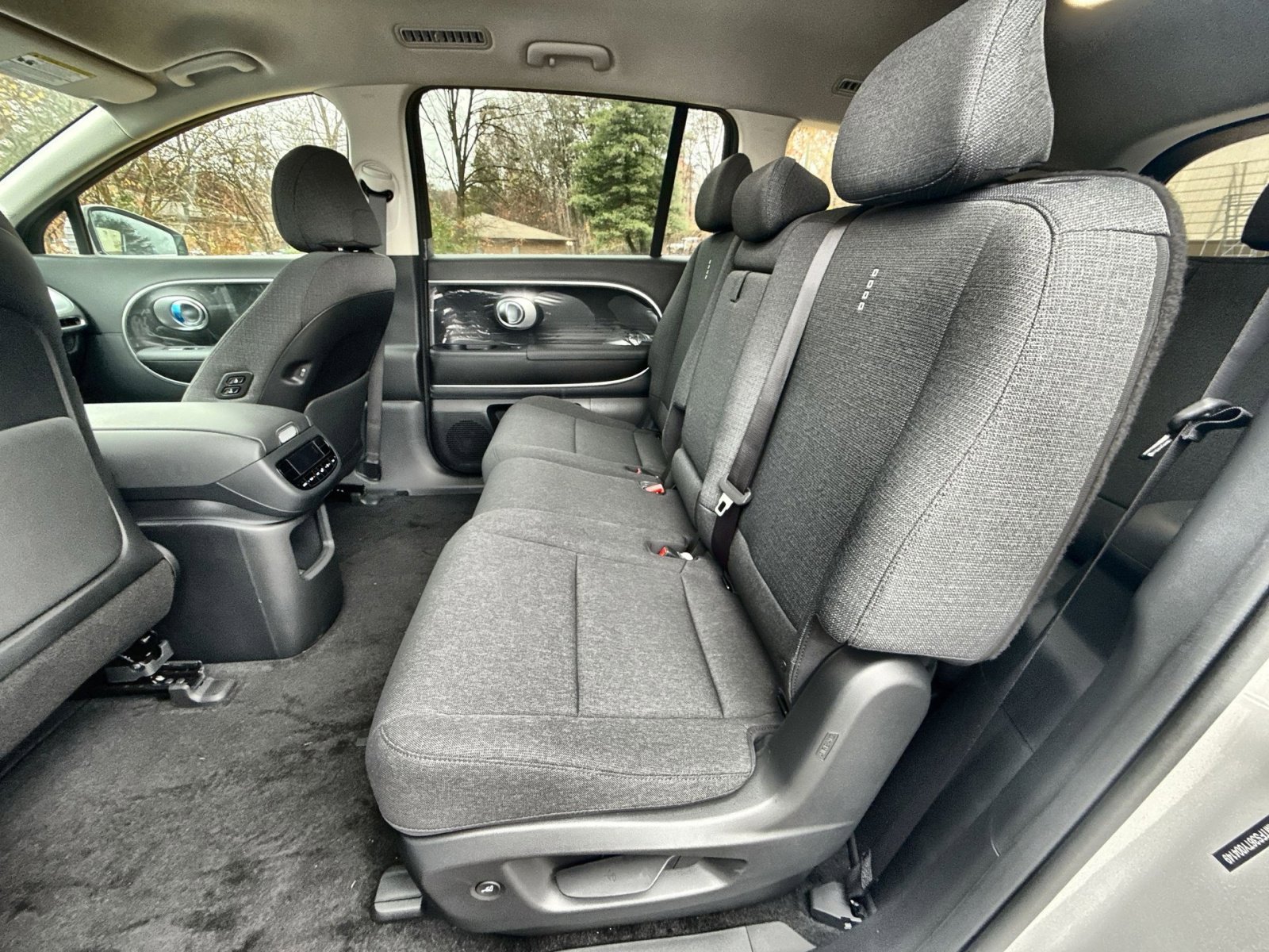 New 2026 Hyundai Ioniq 9 SE image 24