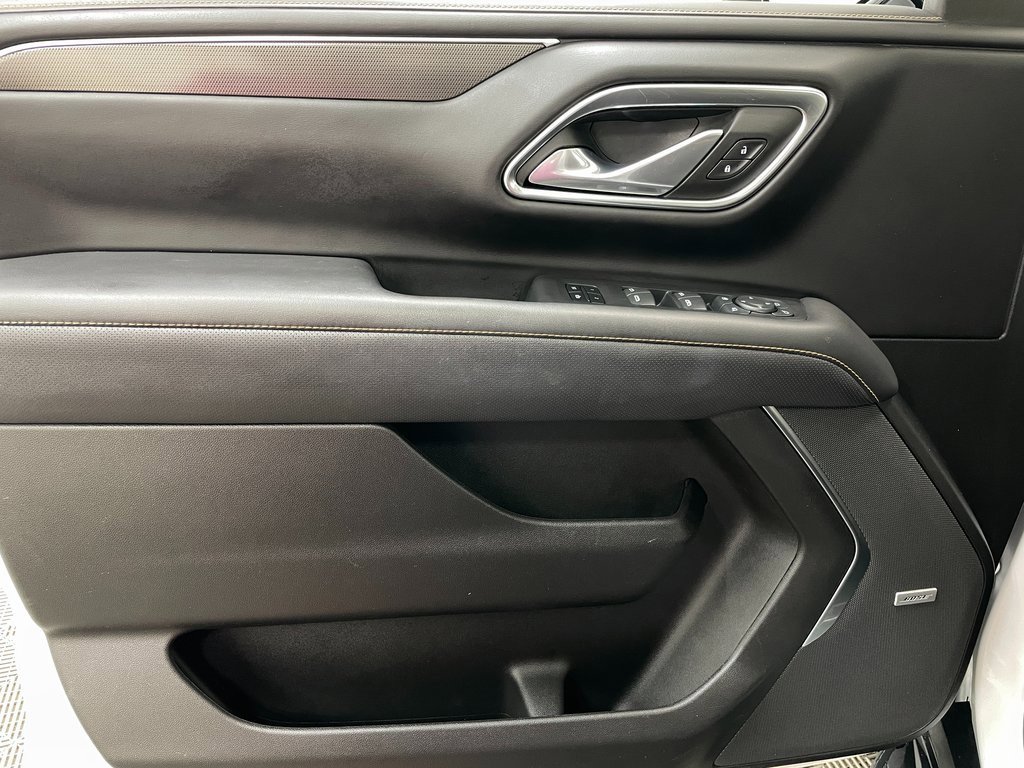 Used 2023 GMC Yukon XL AT4 w/ Max Trailering Package image 31