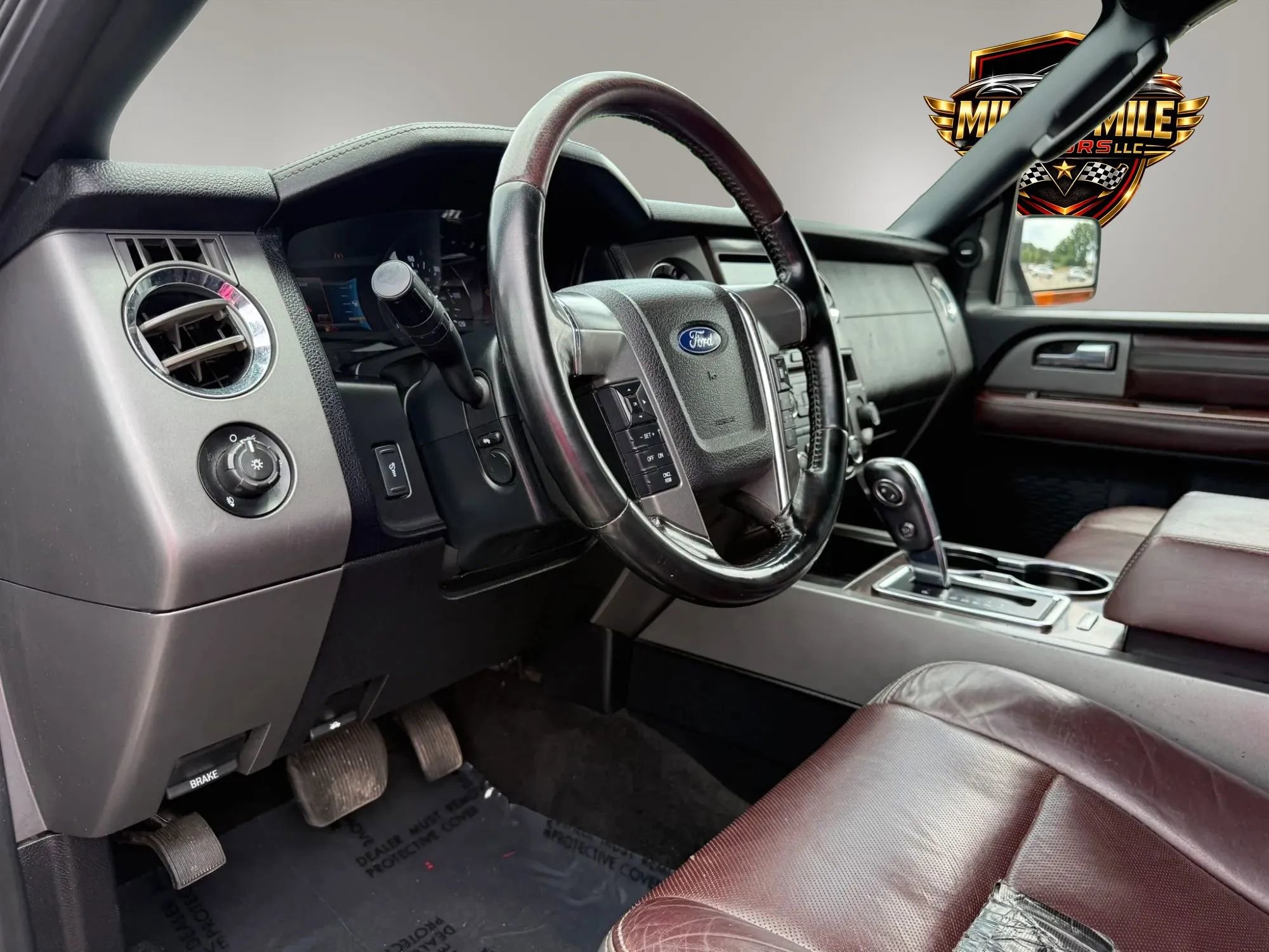 Used 2017 Ford Expedition Platinum AWD/4WD image 17