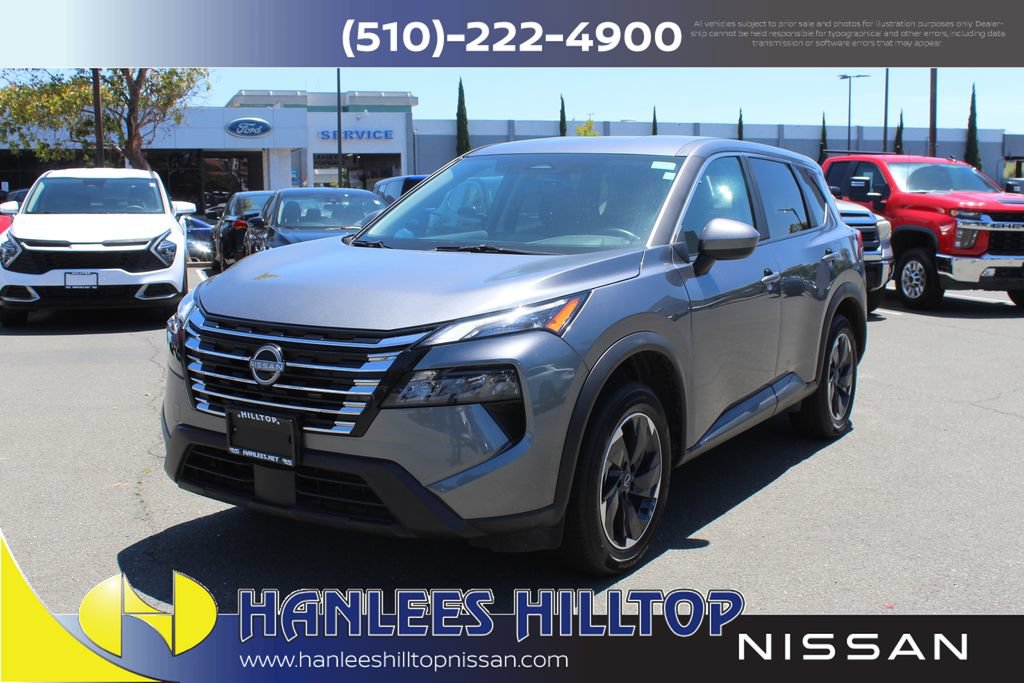 Used 2025 Nissan Rogue SV FWD image 3