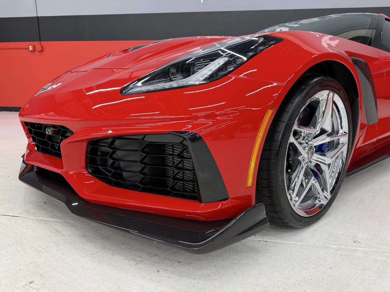 Used 2019 Chevrolet Corvette ZR1 RWD image 4