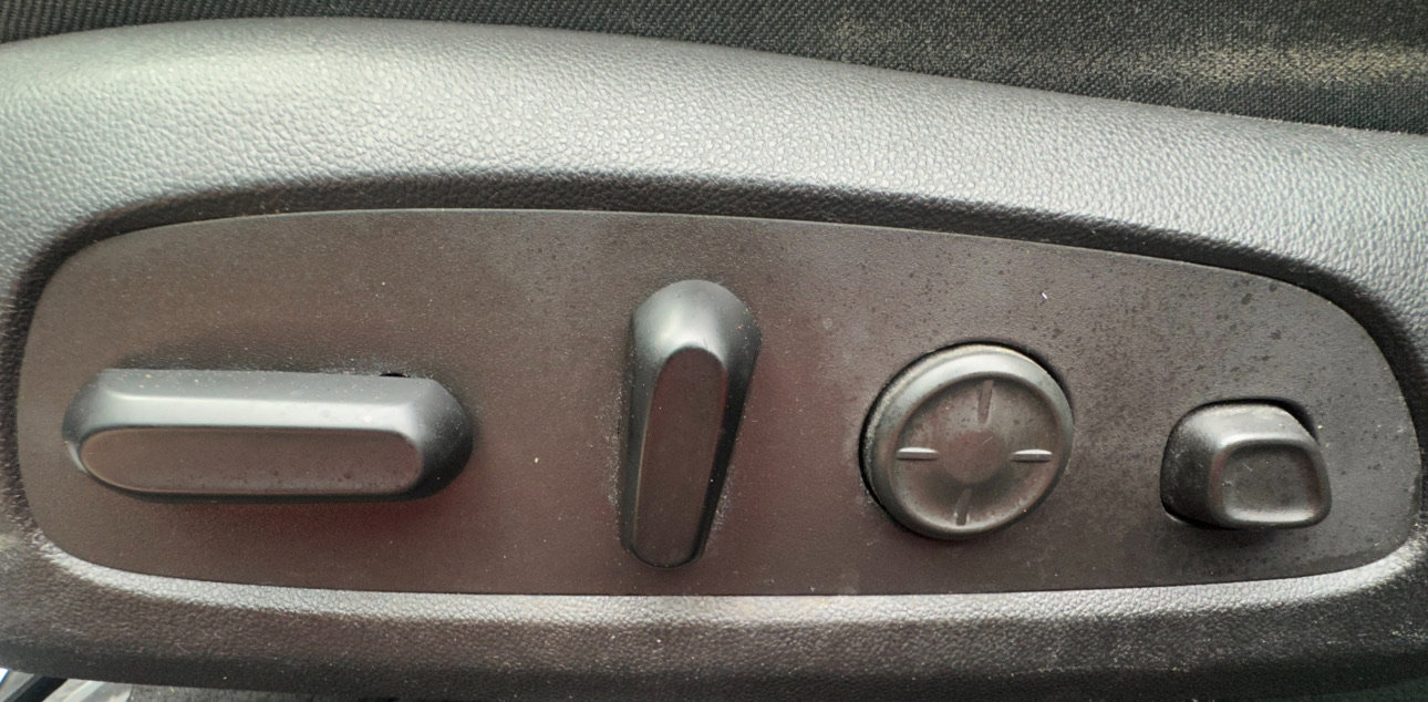 Used 2017 Buick LaCrosse Premium w/ Driver Confidence Package #2 image 13