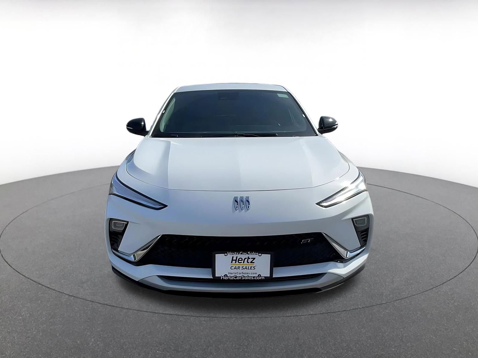 Used 2025 Buick Envista Sport Touring image 4