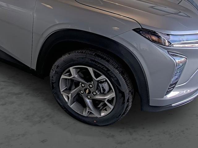 New 2026 Chevrolet Trax LT w/ Driver Confidence Package FWD image 16