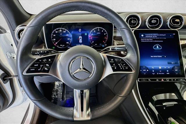 Used 2026 Mercedes-Benz GLC 300 4MATIC image 11