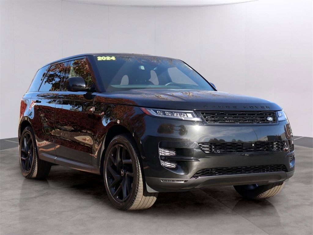 Used 2024 Land Rover Range Rover Sport SE image 3