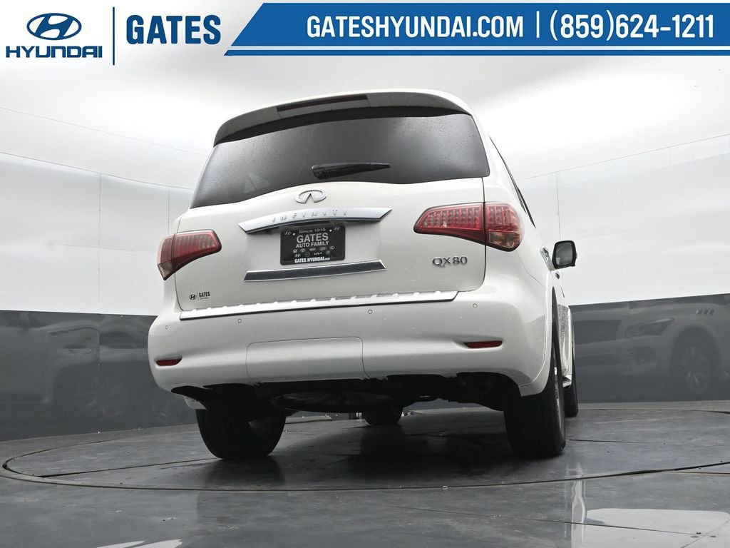 Used 2016 INFINITI QX80 4WD w/ Driver's Assistance Package image 32