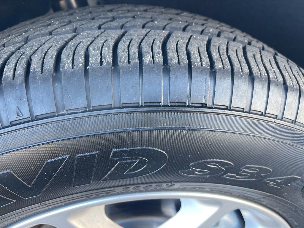 Used 2023 Chrysler Pacifica Touring-L image 34