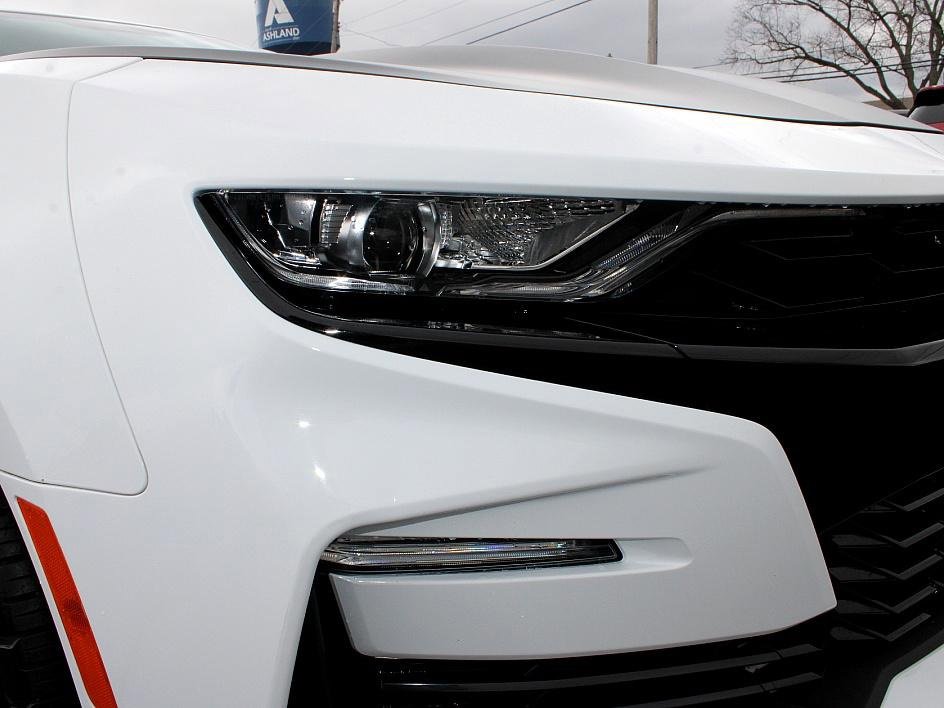 Used 2019 Chevrolet Camaro SS image 10