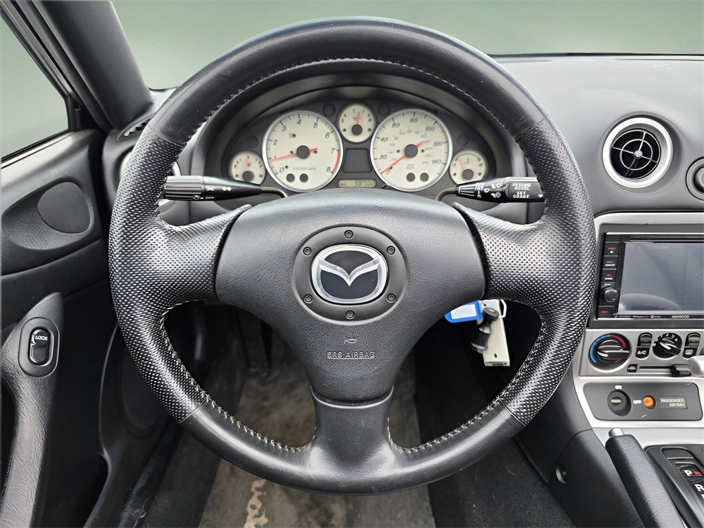 Used 2005 MAZDA MX-5 Miata LS image 22