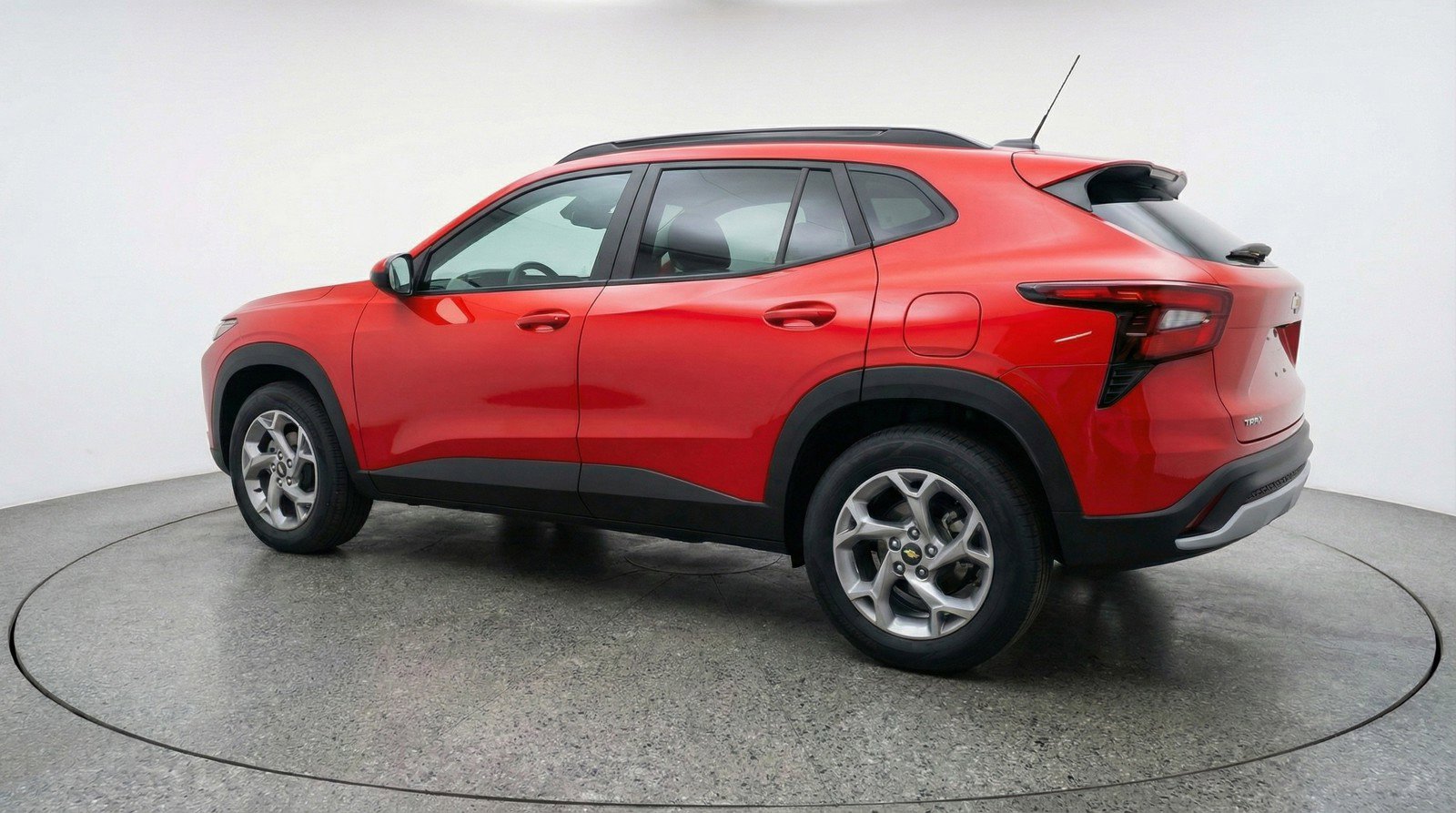 Used 2025 Chevrolet Trax LT image 6