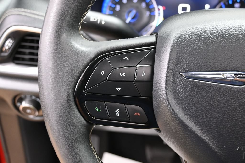 Used 2025 Chrysler Pacifica Limited FWD image 20