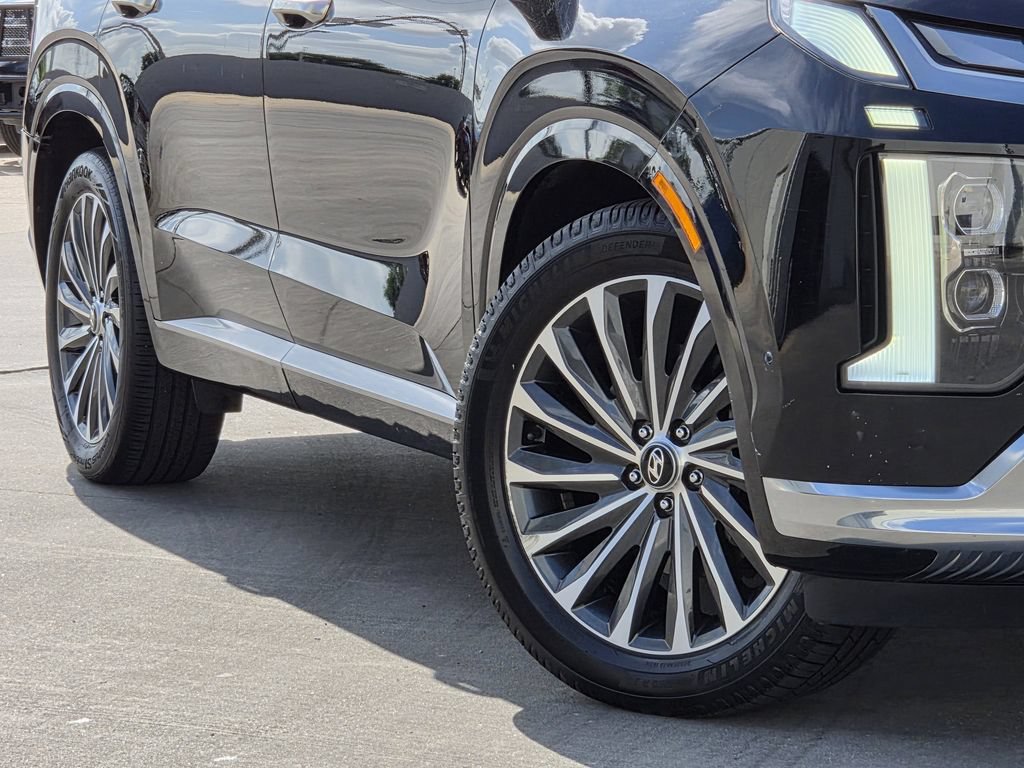 Used 2023 Hyundai Palisade Calligraphy FWD image 11