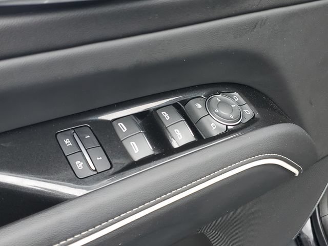 Used 2023 Cadillac Escalade Premium Luxury AWD/4WD image 9