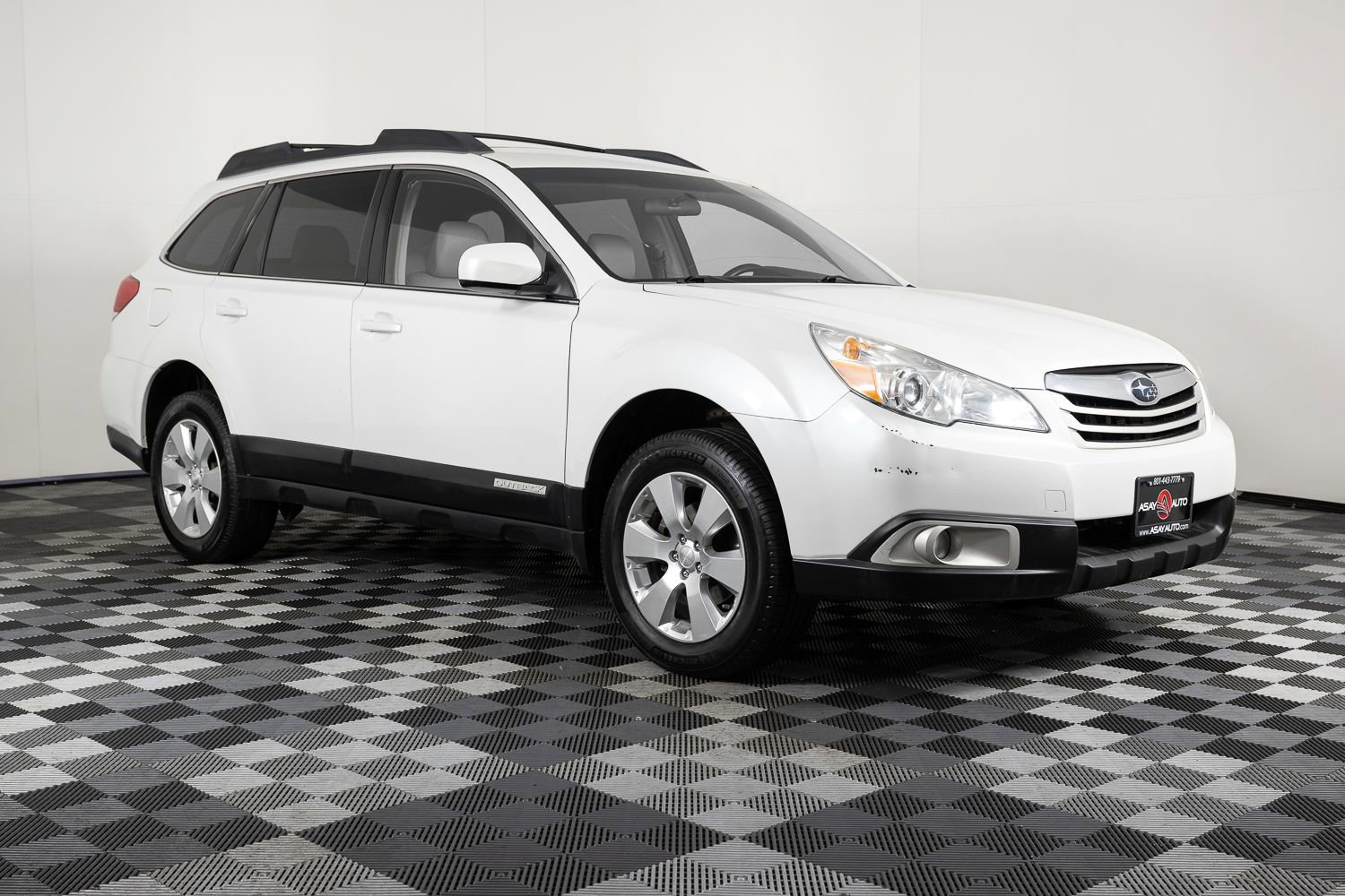 Used 2012 Subaru Outback 2.5i Premium w/ All-Weather Pkg image 10