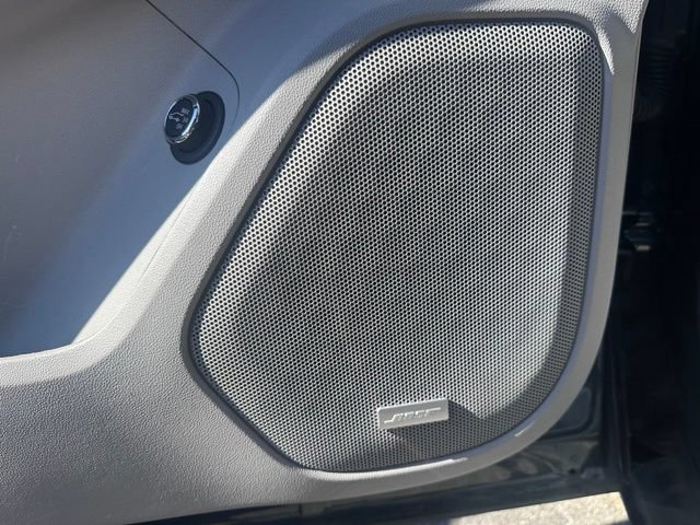 Used 2019 GMC Acadia SLT FWD image 17