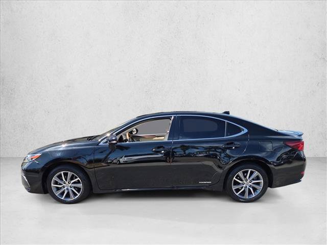 Used 2017 Lexus ES 300h w/ Navigation System Package FWD image 9