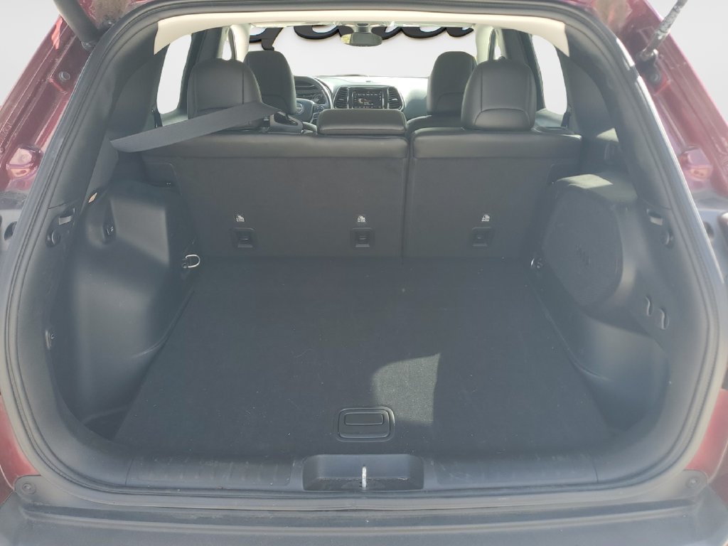 Used 2019 Jeep Cherokee Limited AWD/4WD image 9